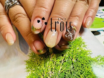 トロワ 中目黒(trois)/紗々とミックスカラーフレンチ