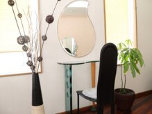 サロン ド ルージュ(SALON DE ROUGE)/メイクスペース