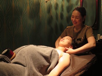 天使のたまご 新宿院/リクライニングで仰向けも配慮