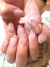 トータルサロン 白べぇーっ プラス/スタッフネイル！