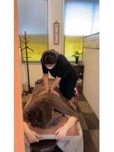 パンダてもみ本舗/背中の調整