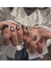 ユヌ(une)/マグネットネイル