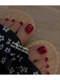 フットネイル　赤キラキラ