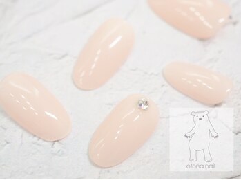 オトナネイル(otona nail)/ミルクベージュのシンプルネイル