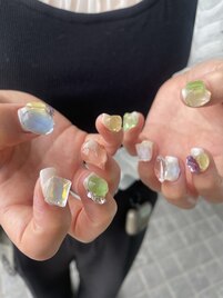 宝石ネイル