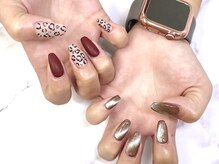 アイリュクス ブルーム(eyeluxe bloom)/