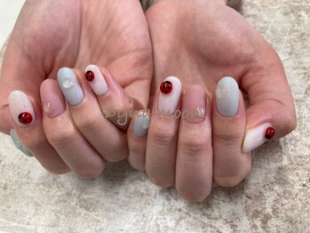 ダイナ ムーン(Dyna moon.)/てんとう虫ネイル