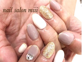 ミー(miii)/やり放題ネイル