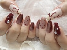 フィオレネイル(fiore nail)の雰囲気（パーツ、マグネット、カラーの種類が豊富♪）