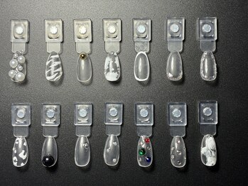 アレーズネイル 新潟店(Alaise Nail)の写真/1本￥100～お好みでデザイン、本数をカスタマイズ。カラーと組み合わせは無限大