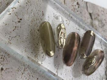 アムール(AMOUR)/brown×khaki