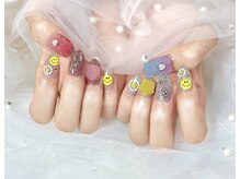 シャノワール(Chat noir)/グミ&ニコちゃんネイル