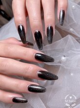エム ネイルサロン(M)/黒マグネットネイル