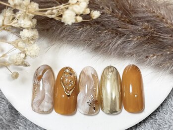 ネイルルームシャイン/