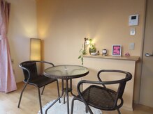 広い待合室でゆったりお待ちください♪