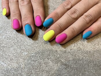 カラフルマットネイル