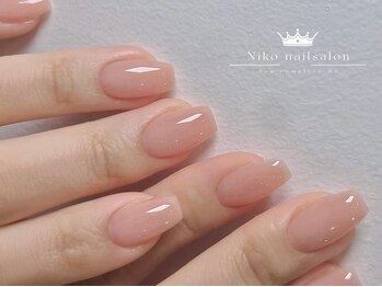 ニコ(Niko)の写真/【自爪を守るクリアジェルネイル3990円】素爪に見えるのに手入れがされている指先に。メンズネイルにも◎