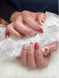 ぷっくりいちごネイル