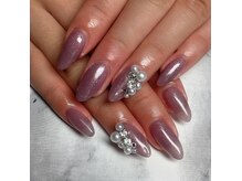 エンヴィ ネイルズ(envy nails)の雰囲気（パールビジューもりっ♪）