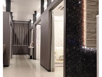 モミン(MOMI.N)/全室個室