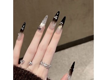 ヴィーナスネイル(Venus Nail)/長さ出し持ち込みデザイン