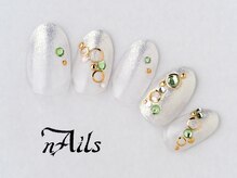 ネイルズ(nAils)/ゴールド×ペリドット