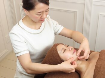 ハリプラス(HariPlus)/美容鍼施術[フェイシャル/小顔]