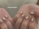 ネイルドットスタジオ 堺筋本町(NAIL DOT STUDIO)の写真/フィルイン対応。ショートネイルに映えるちゅるんとしたマグネットとヌーディー系で彩りを◎