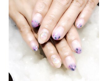 アグン(agung)/フレンチ シェルネイル