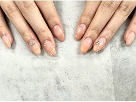 透け感ヌーディーネイル