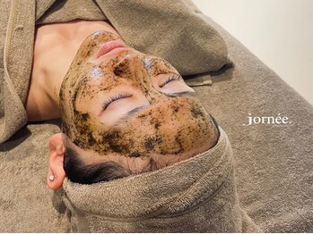 ジョルネ 中目黒(jornee.)の写真/水光艶肌◆ハーブピーリングは毛穴の引き締めに◎皮脂汚れや不要な角質を取り除き、透明感,トーンUP