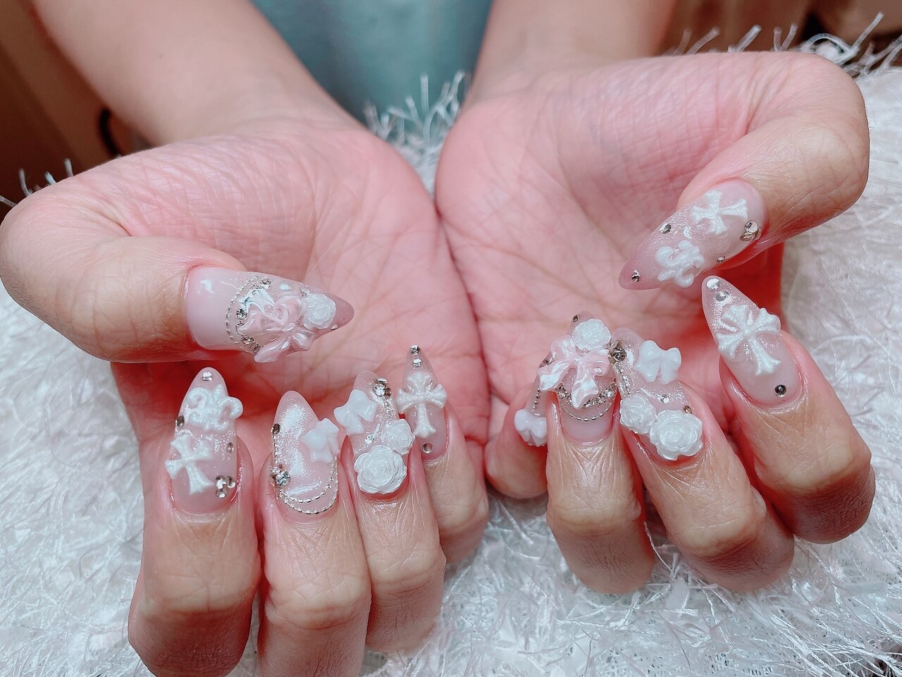 ネイルチップ 量産型 フリル ツイード 羽 推しネイル ゴテゴテ 赤 #12 現品ネイルチップ＊大人かわいい韓国ネイル 量産型 地雷系 赤×白