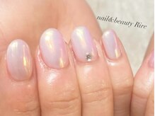 リル(Rire)/つやつやオーロラネイル