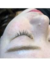 フリルアイビューティ 豊中店(Frill Eye Beauty)/