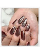 瑠璃(RURI)/マグネットネイル