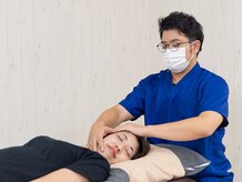 那覇カラダリンク整体/施術風景