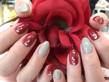 アムアム(amuamu)/ボルドー&グレージュネイル♪