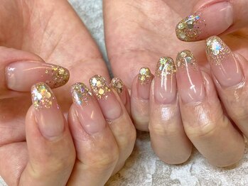 マヴィ ネイル(mavie nail)の写真/【ドライケア&オフ込み♪】美爪にもこだわるサロン☆オフィスOK/ライフスタイルに溶け込むsimpleデザイン