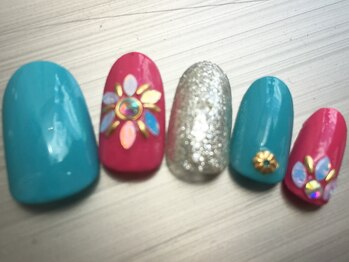 ネスト(Nest)/リーフネイル