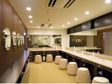 リノ/パウダールーム