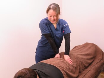 ろはす整体院/施術風景