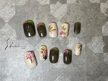 シー(SHE)/フラワーネイル