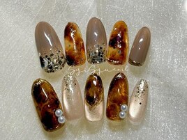 べっ甲ニュアンスデザイン