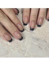 エム(M)/フレンチネイル