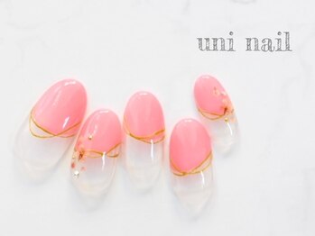 ユニネイル(uninail)/丸フレンチ×押し花ネイル