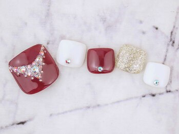 シシ(SiSi)/#フットネイル #ビジュー