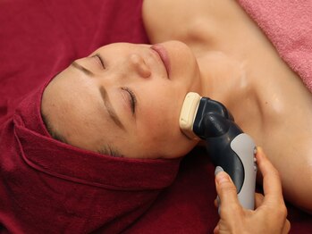 スリムモネ(Slimmone)/お顔や顎に付いたセル脂肪撃退!