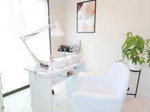 エメプーソア(Aimer pour soi)/サロン風景