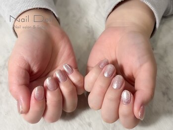 ネイルドール(Nail Doll)/