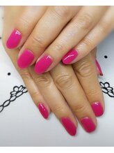 ネイルサロンアンドスクール アイビー(IVY)/ワンカラーで華やか大人ネイル